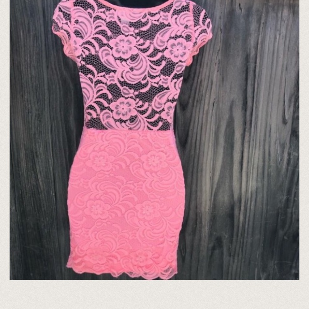 Dress - Picture 2 of 3